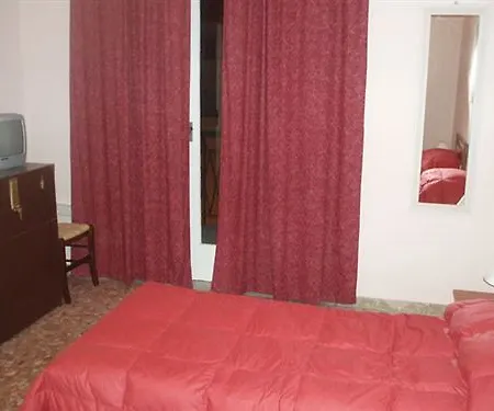 Bed & Breakfast Li Cuti 3*